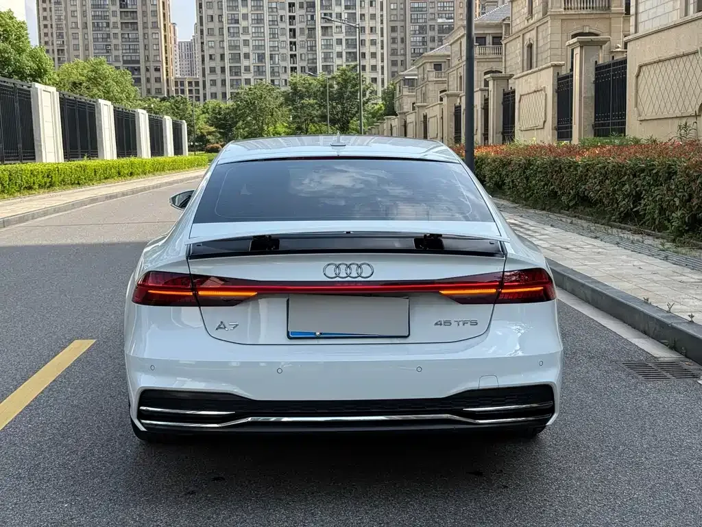 Audi A7 — фото 6