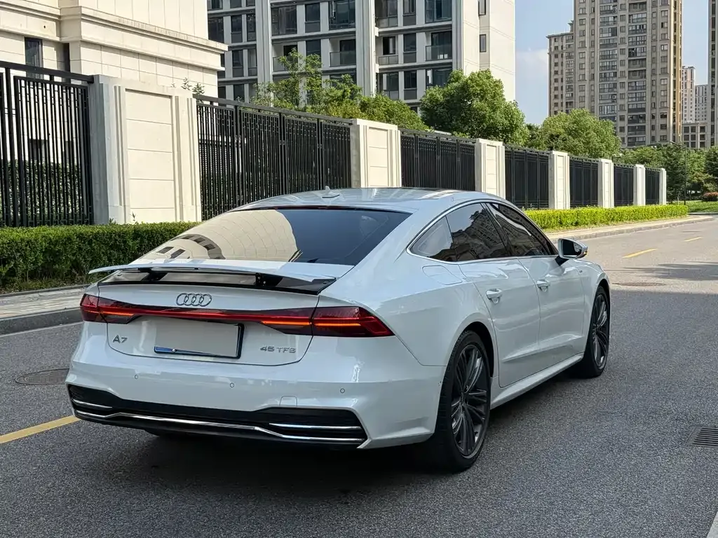 Audi A7 — фото 3