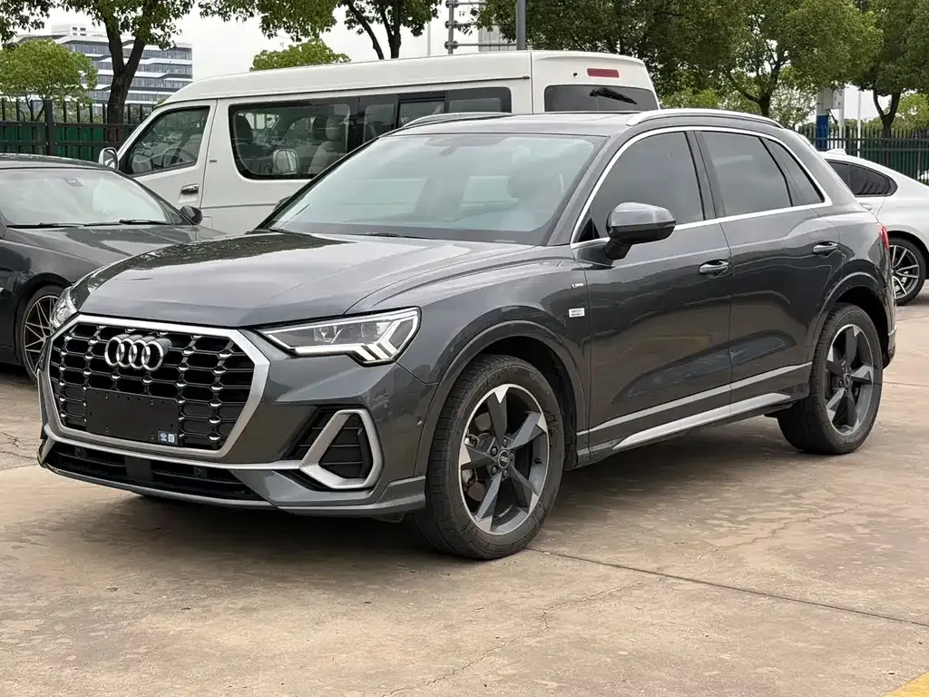 Audi Q3 — фото 9