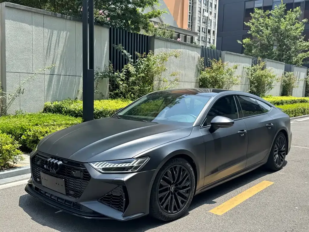 Audi A7 — фото 1