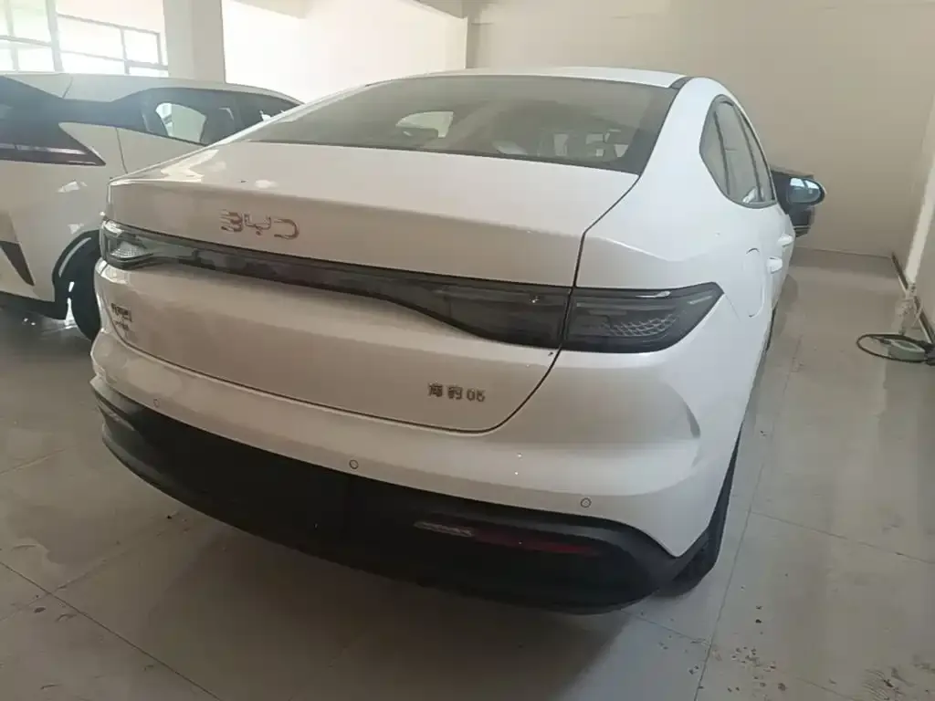 BYD Seal 05 DM-i — фото 2