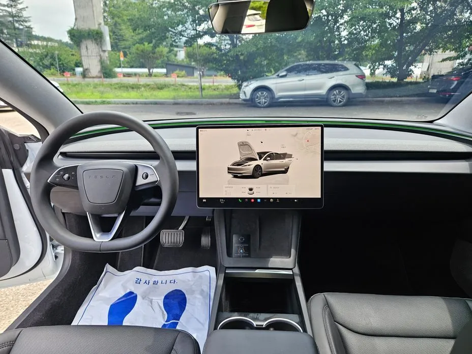 Tesla Model 3 — фото 4