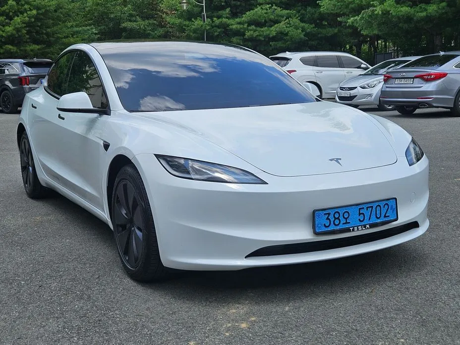 Tesla Model 3 — фото 3