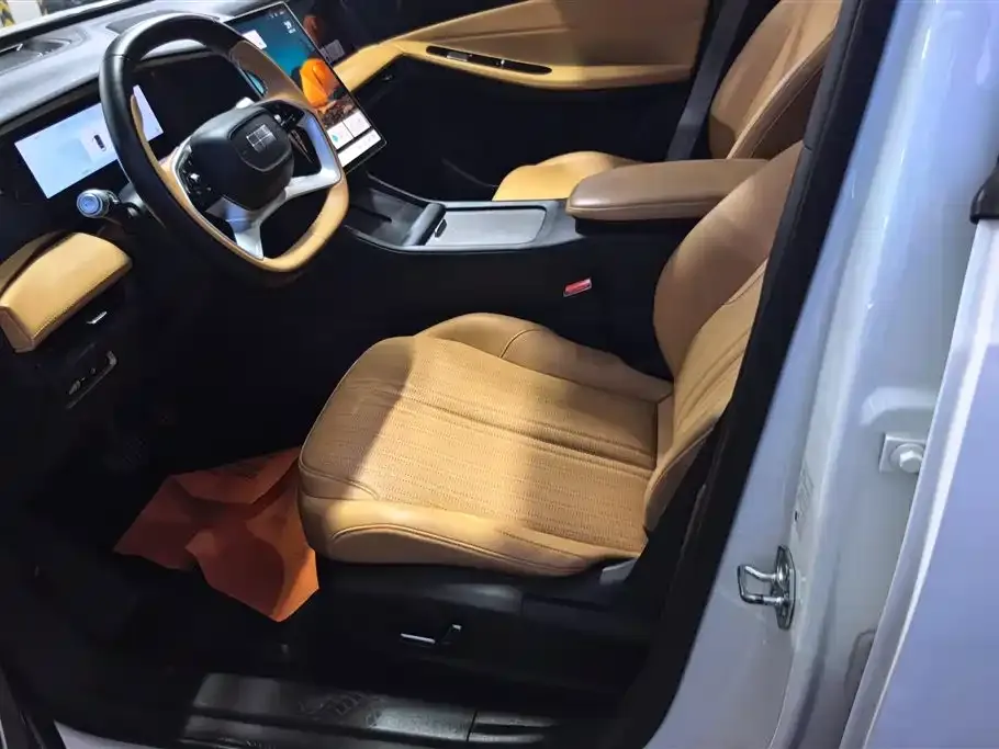 Geely Galaxy L7 — фото 3
