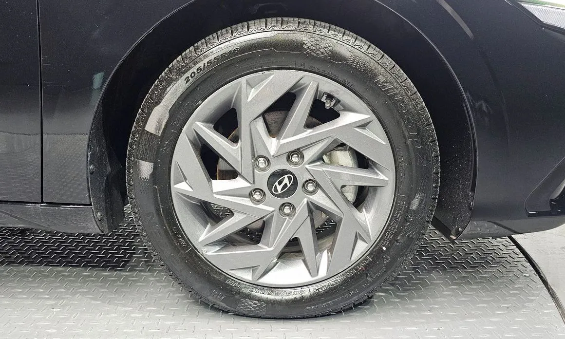 Hyundai AVANTE — фото 9