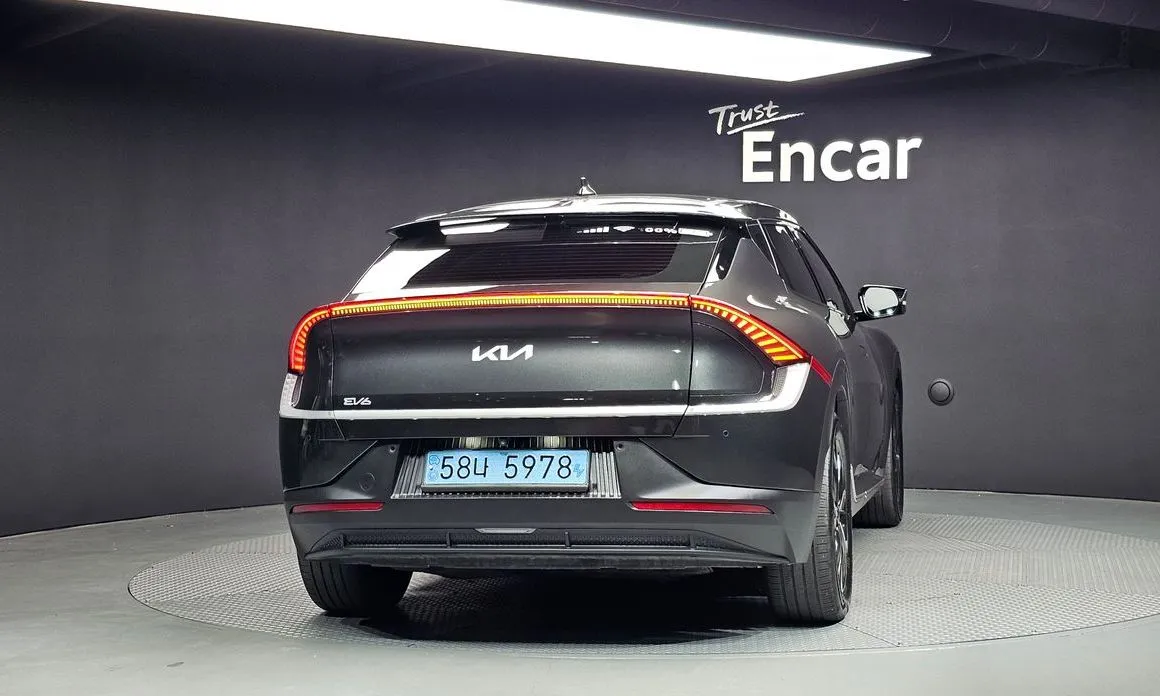 Kia EV6 — фото 2