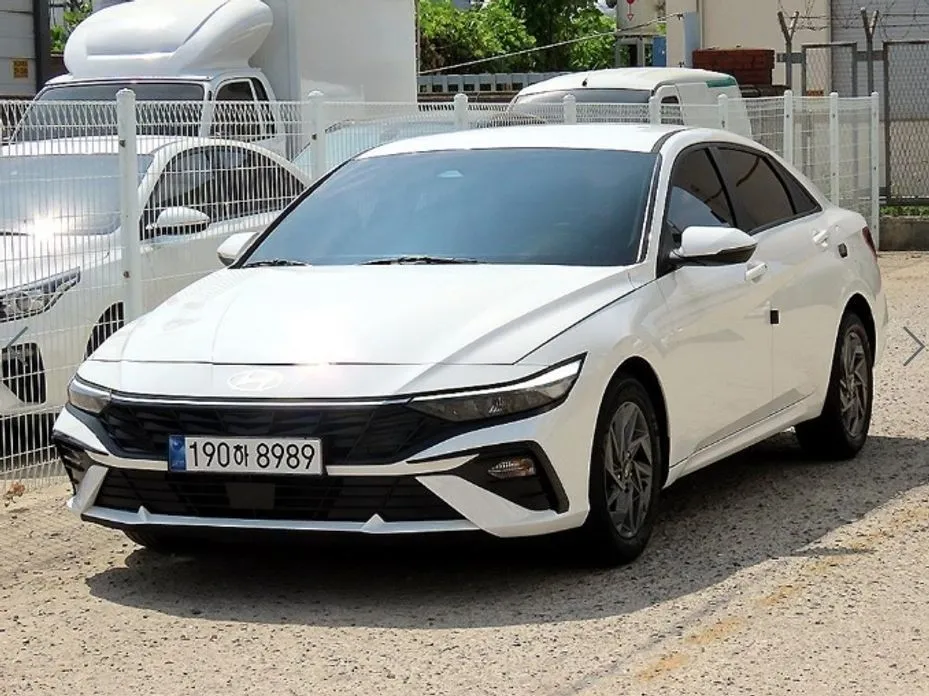Hyundai AVANTE — фото 10