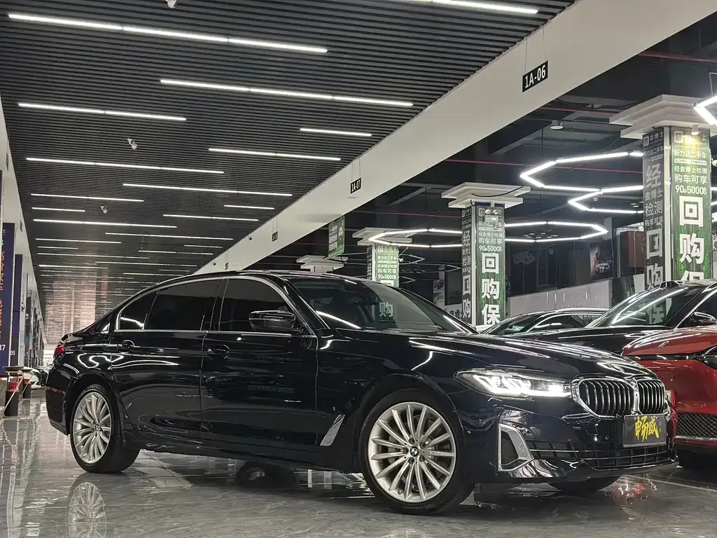BMW 5 Series — фото 6