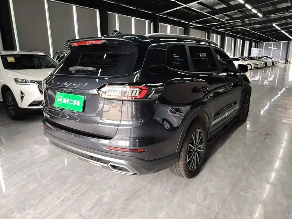 Chery Tiggo 8 — фото 8