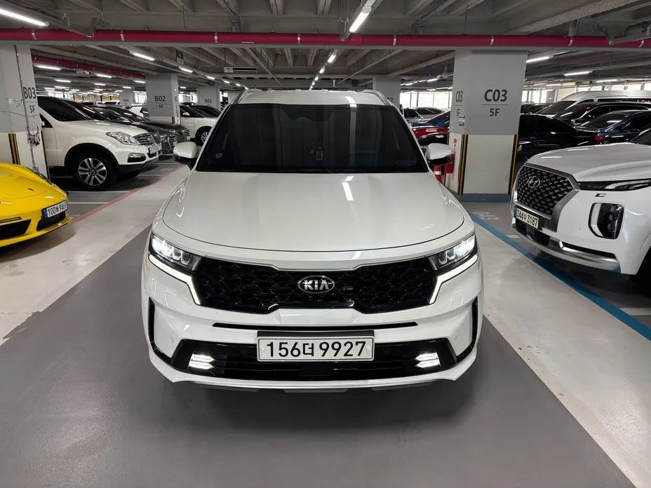 Kia Sorento — фото 1