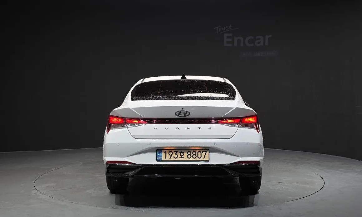 Hyundai AVANTE — фото 2