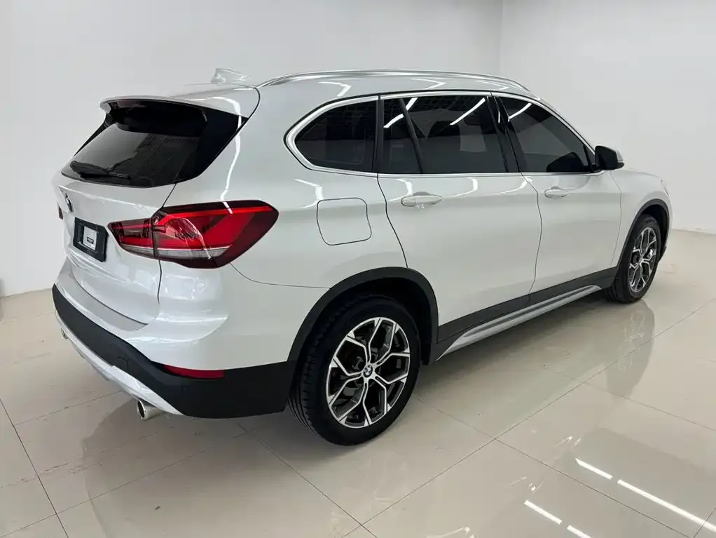 BMW X1 — фото 2