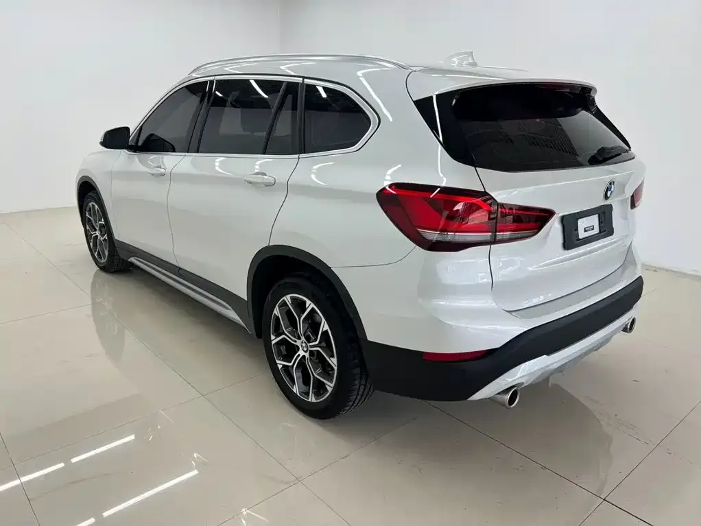 BMW X1 — фото 10