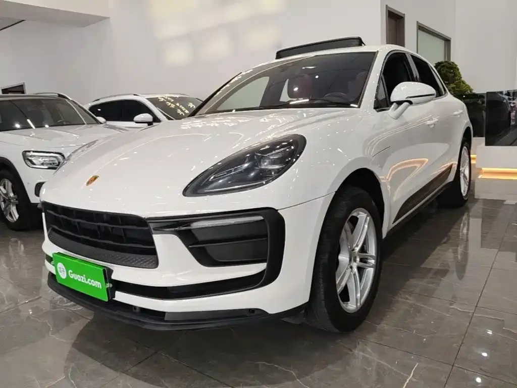 Porsche Macan — фото 1