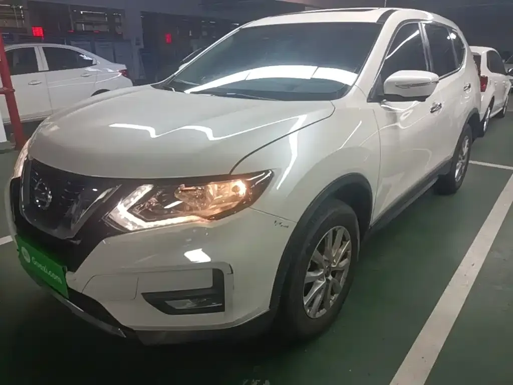 Nissan X-Trail — фото 7
