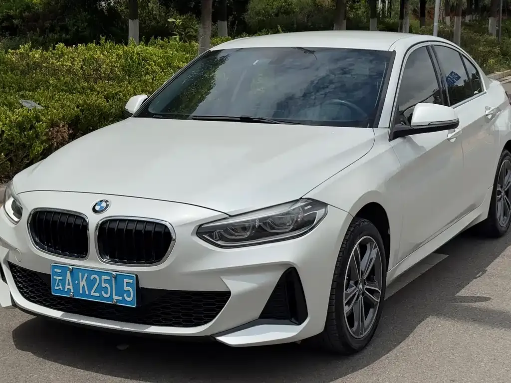 BMW 1 Series — фото 1
