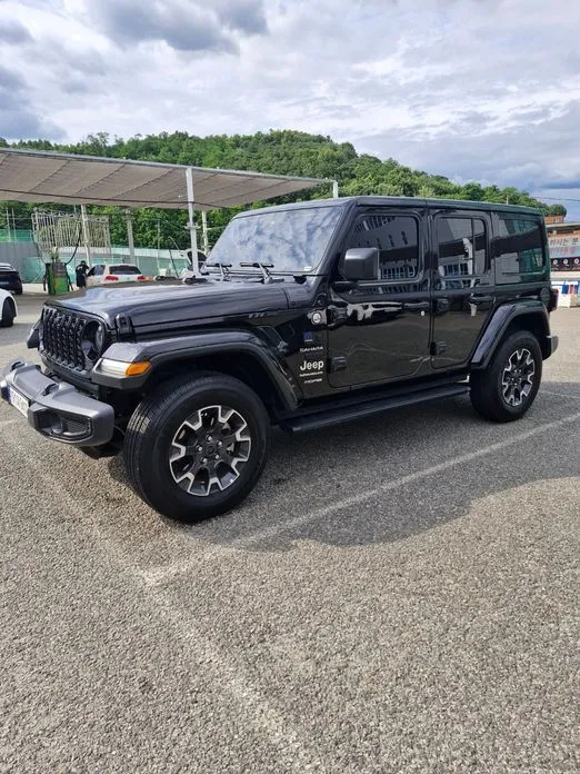Jeep Wrangler — фото 1