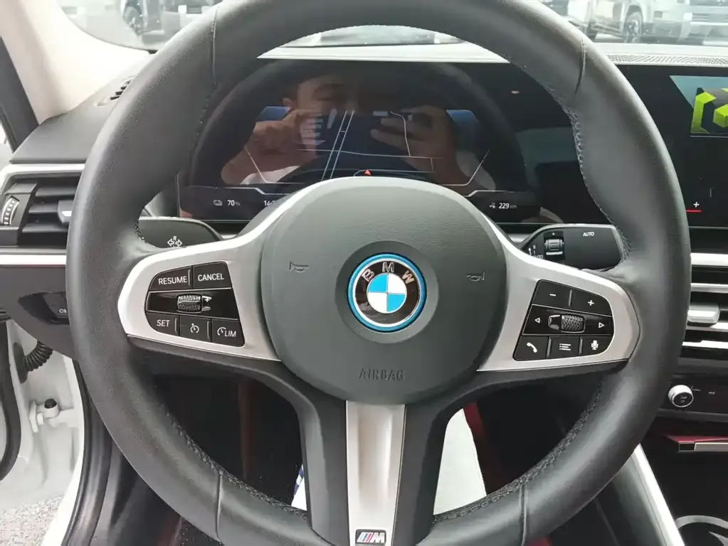 BMW i3 — фото 4