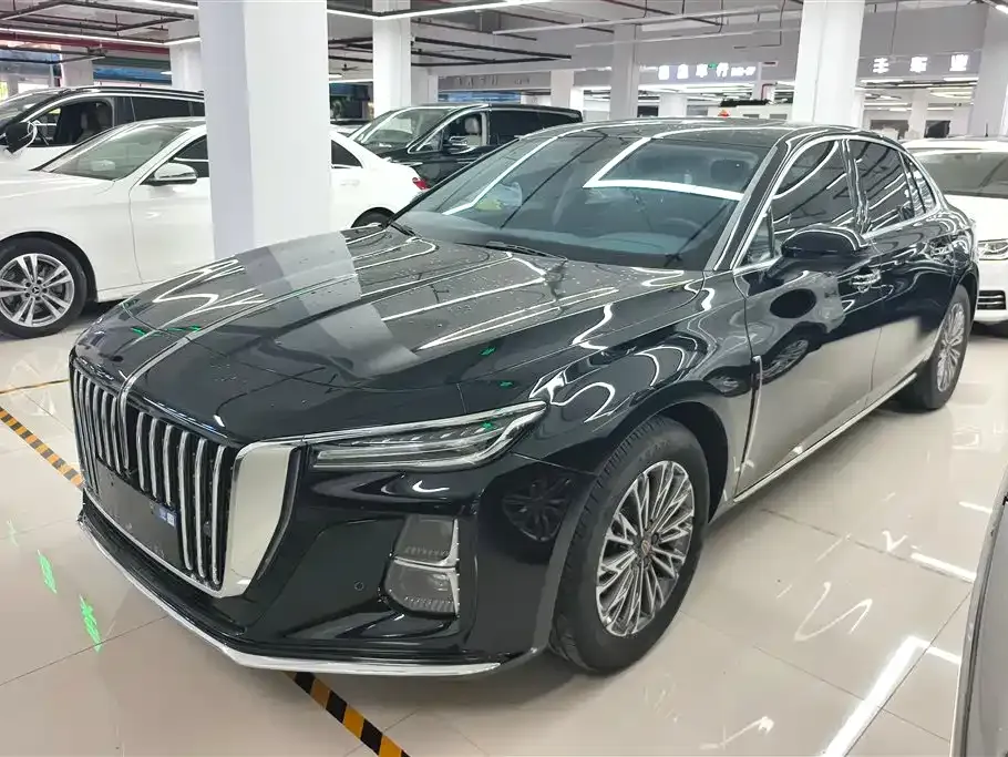 Hongqi H5 — фото 1