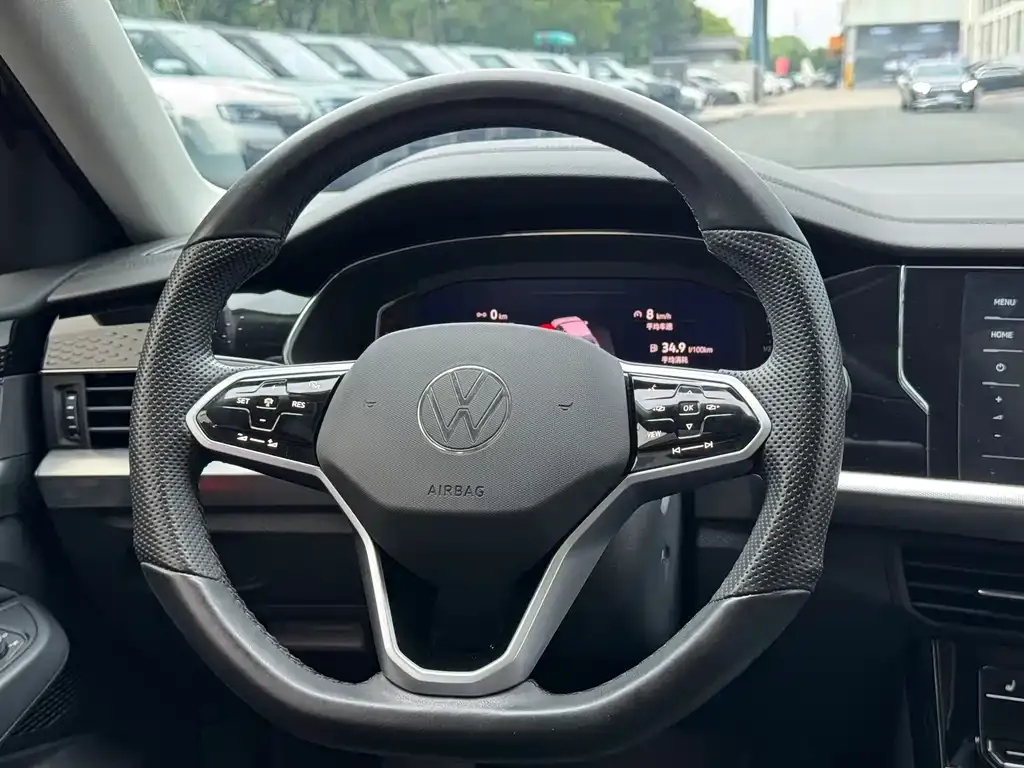 Volkswagen Passat — фото 8