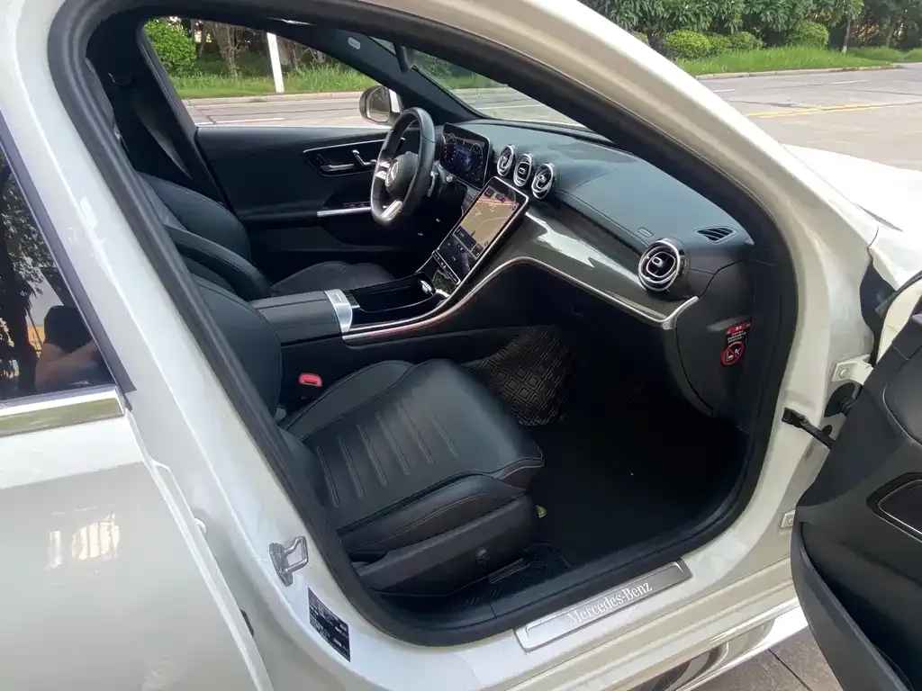 Mercedes-Benz C-Class — фото 6
