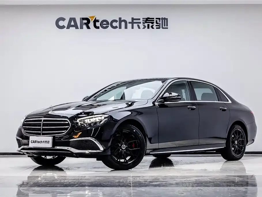 Mercedes-Benz E-Class — фото 1