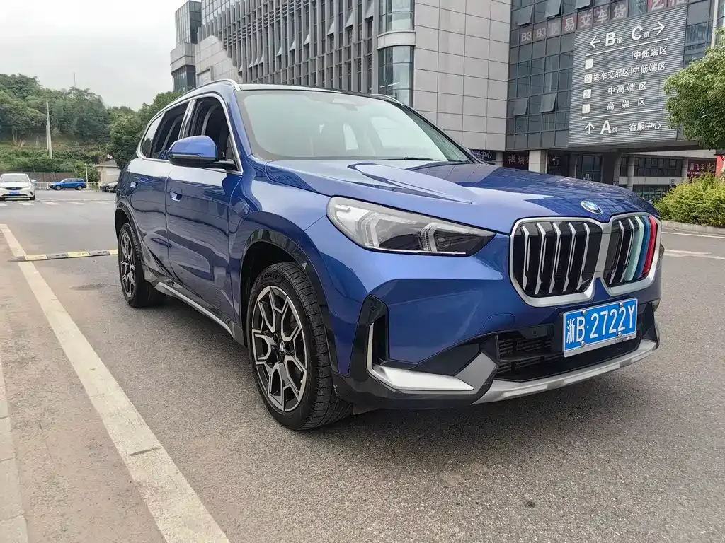 BMW X1 — фото 9