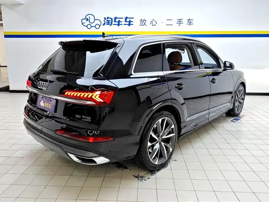Audi Q7 — фото 3