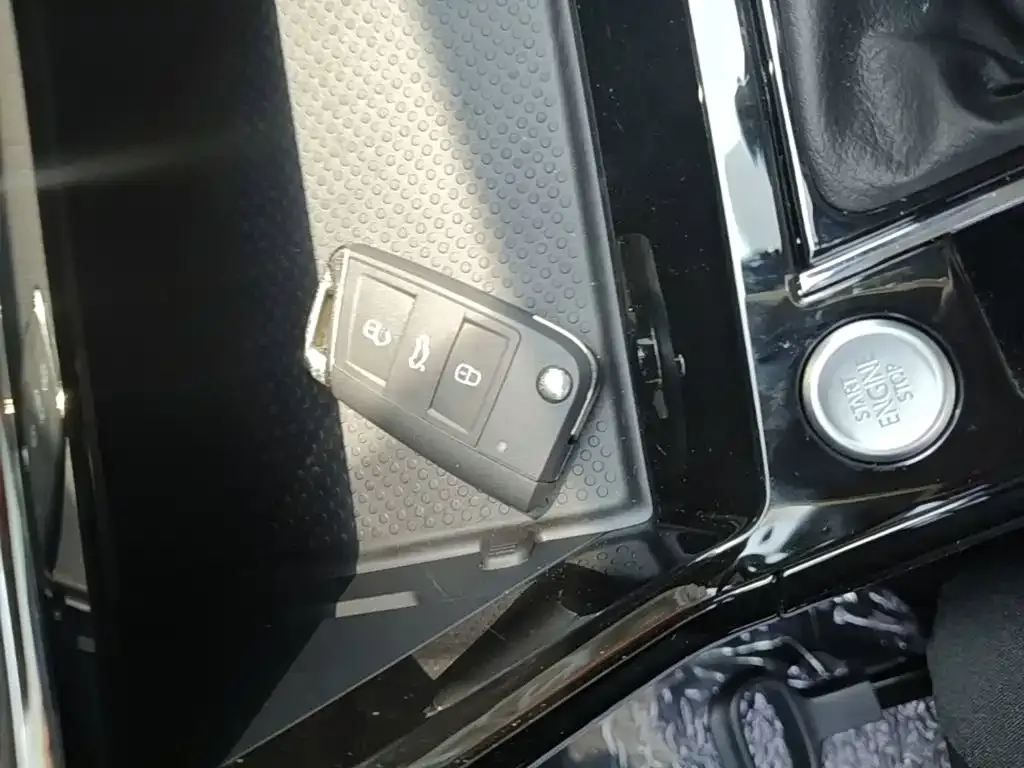 Volkswagen 帕萨特插电混动 — фото 9