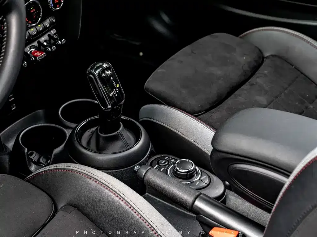 MINI JCW (John Cooper Works) — фото 9