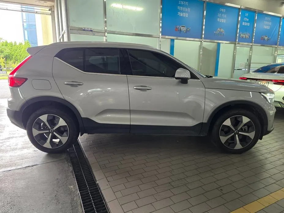 Volvo XC40 — фото 2