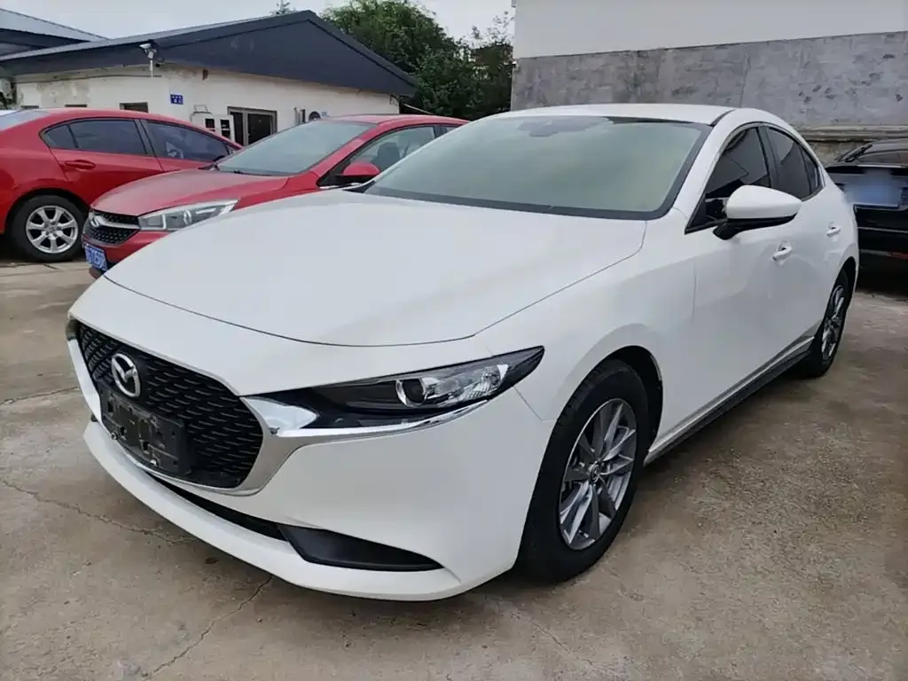 Mazda 3 Axela — фото 3