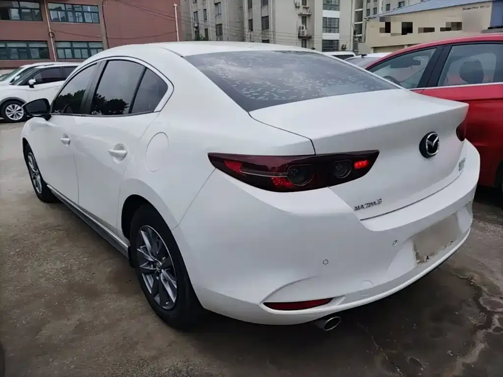 Mazda 3 Axela — фото 10