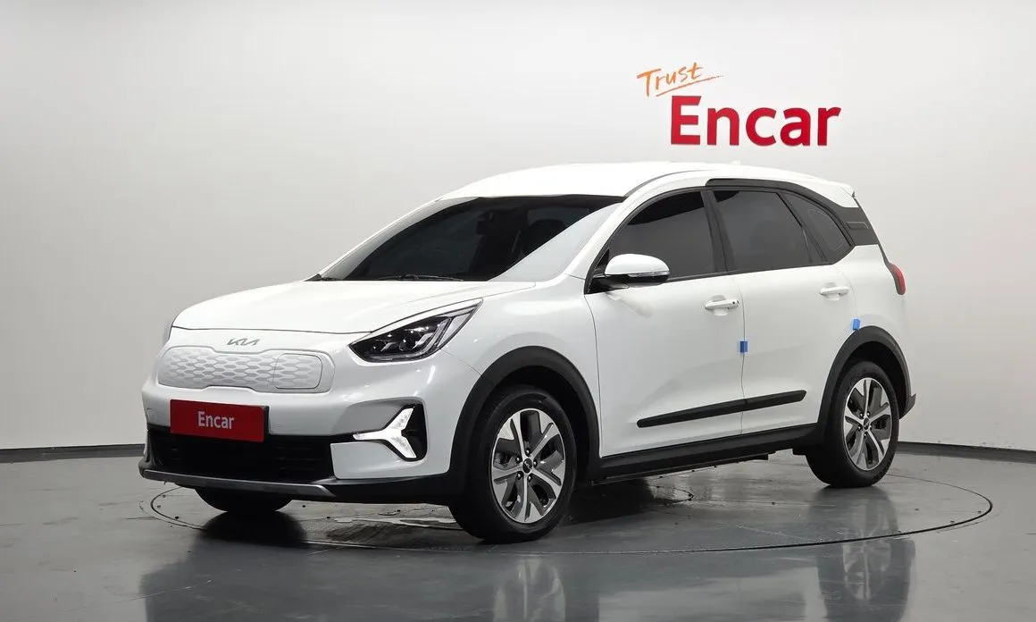 Kia Niro — фото 1