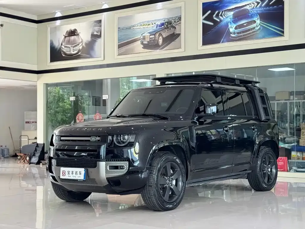 Land Rover Defender — фото 1