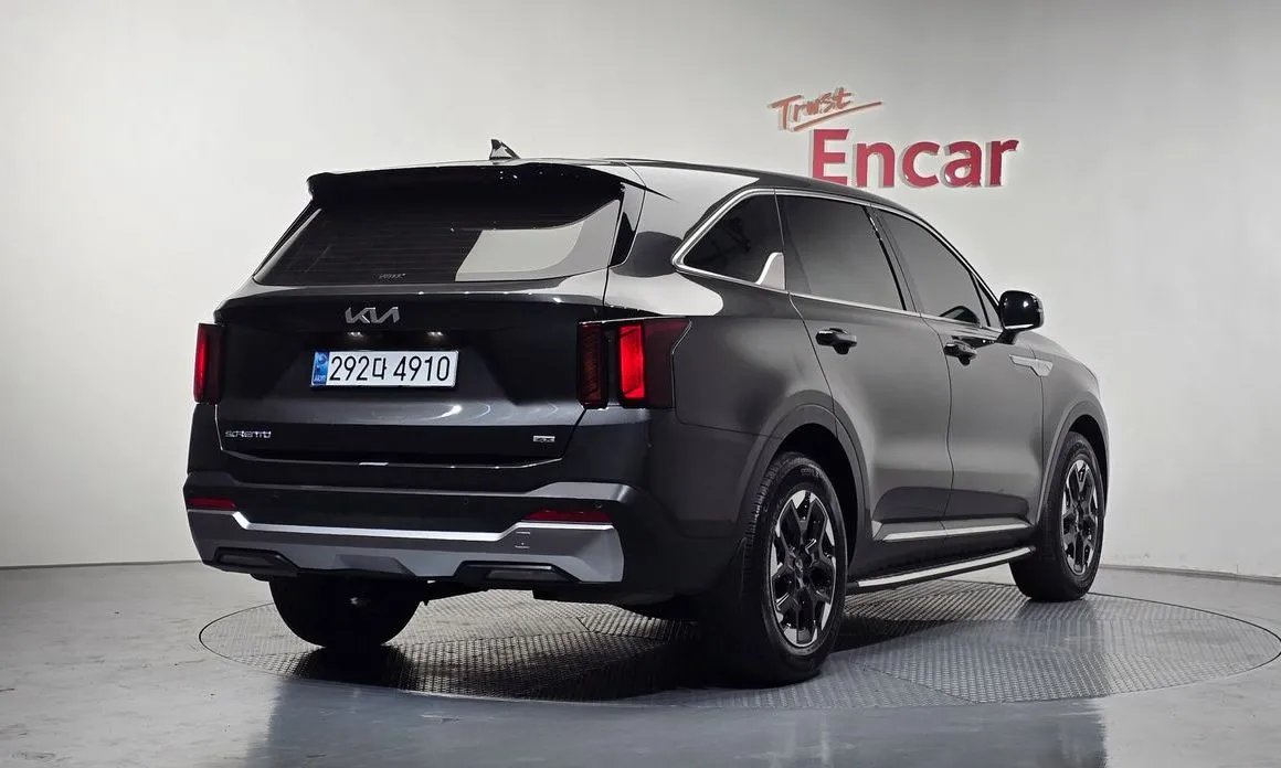 Kia Sorento — фото 3