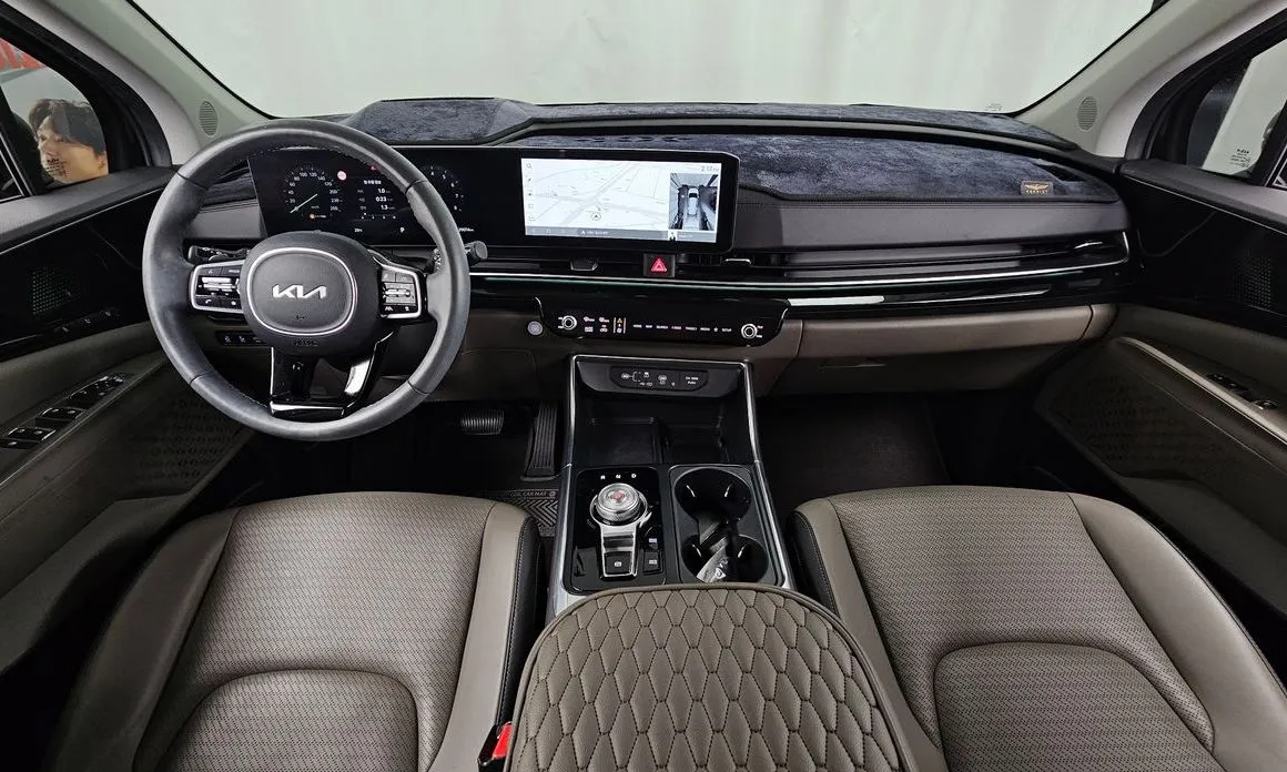 Kia Carnival — фото 4