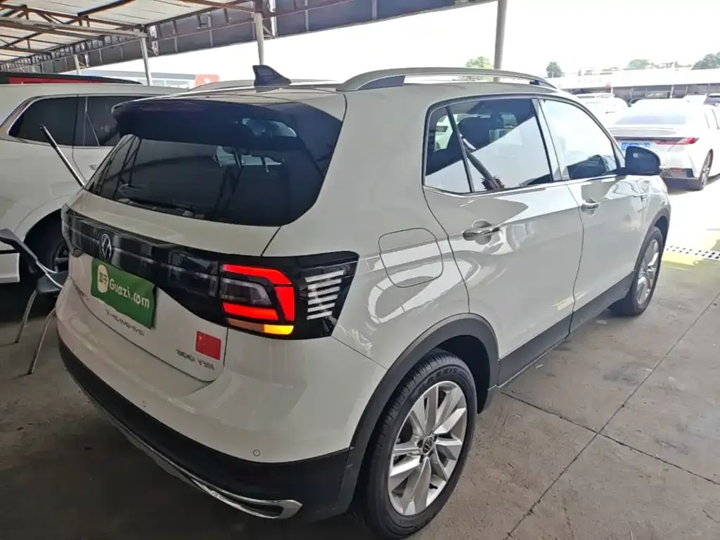 Volkswagen T-Cross — фото 7