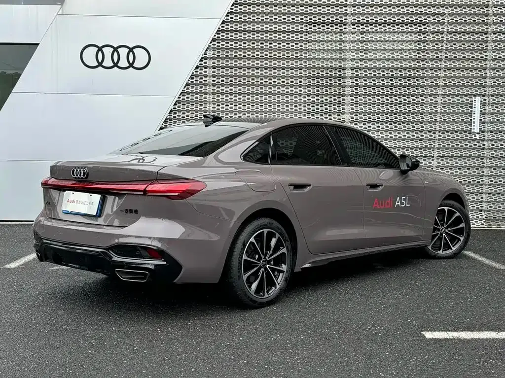 Audi A5L — фото 8