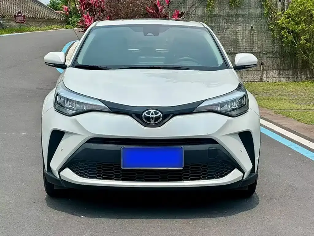 Toyota C-HR — фото 7