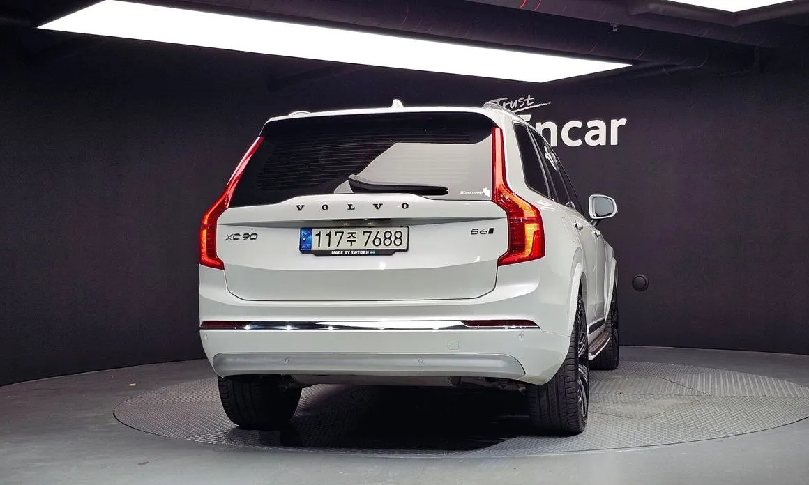 Volvo XC90 — фото 5