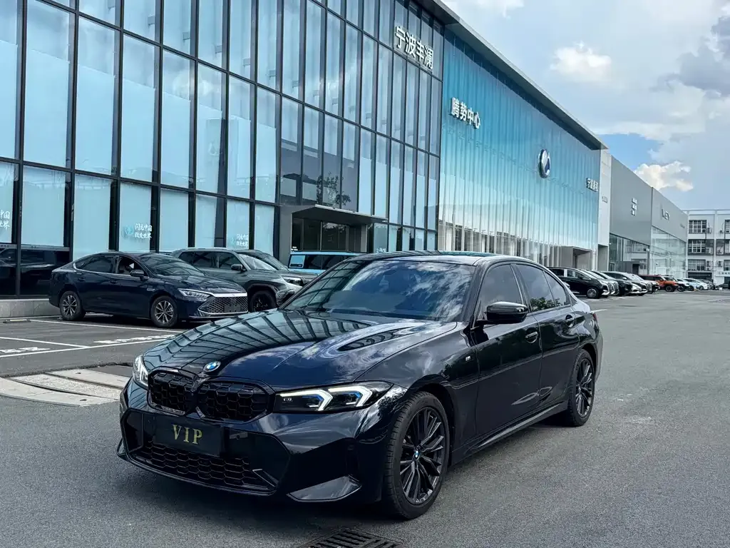 BMW 3 Series — фото 1