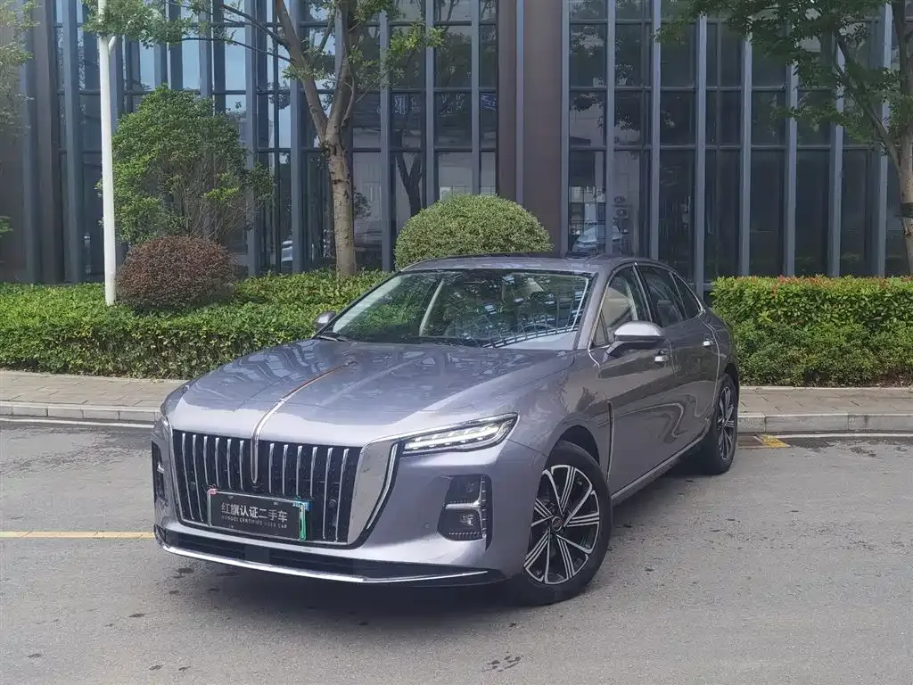 Hongqi H5 PHEV — фото 1