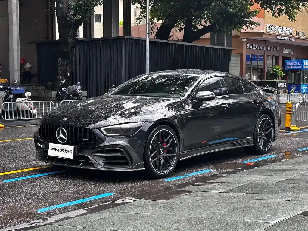 Mercedes-Benz AMG GT — фото 1