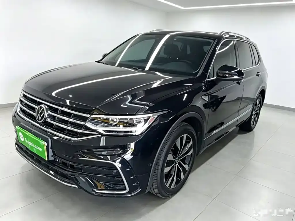 Volkswagen Tiguan L — фото 3