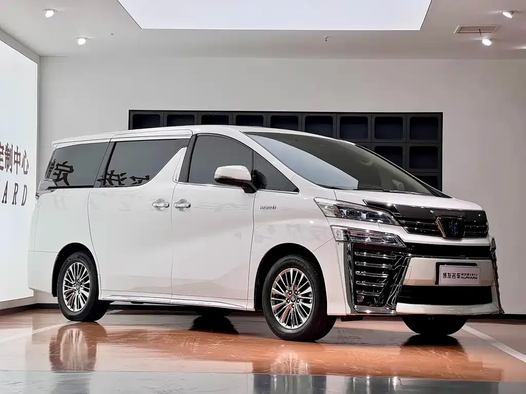 Toyota Vellfire — фото 6
