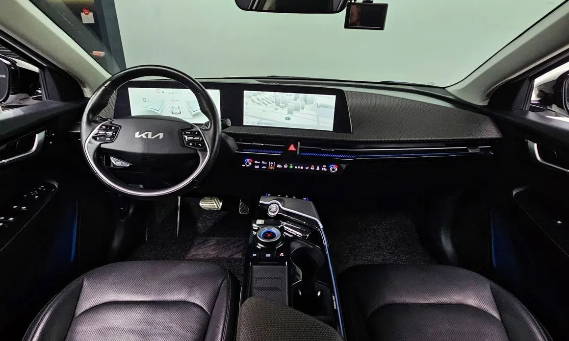 Kia EV6 — фото 8
