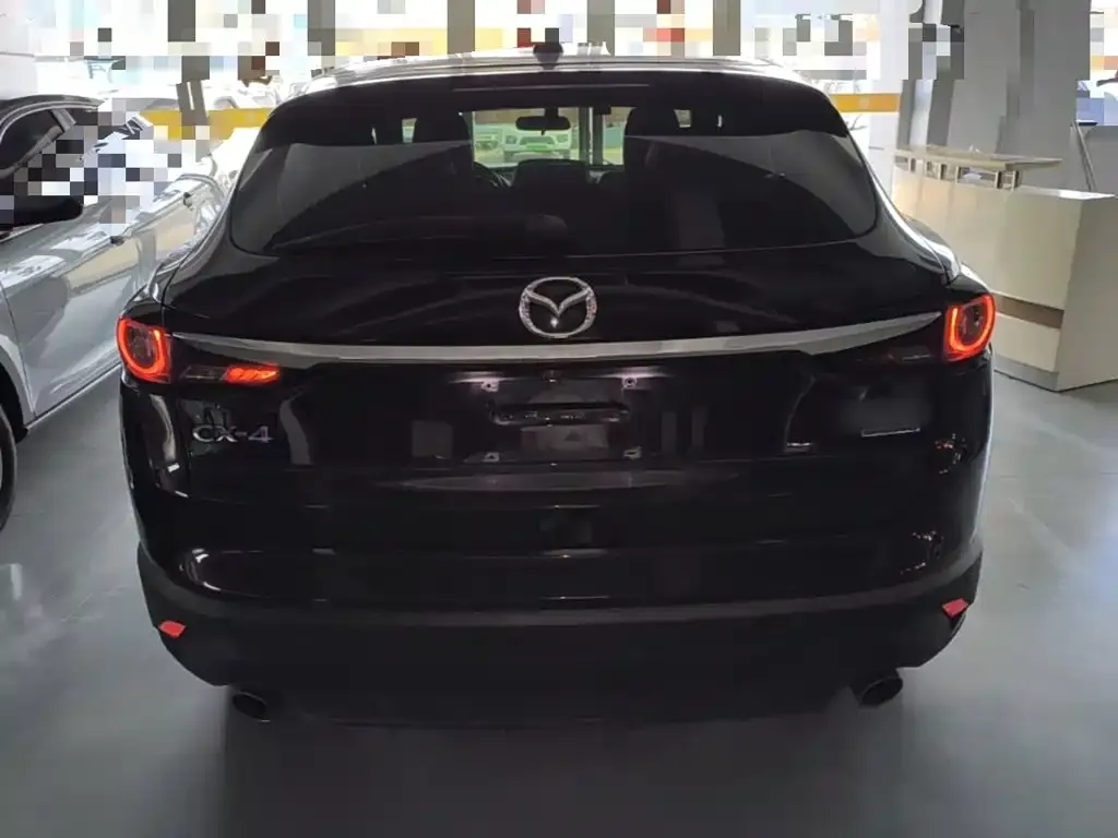 Mazda CX-4 — фото 9