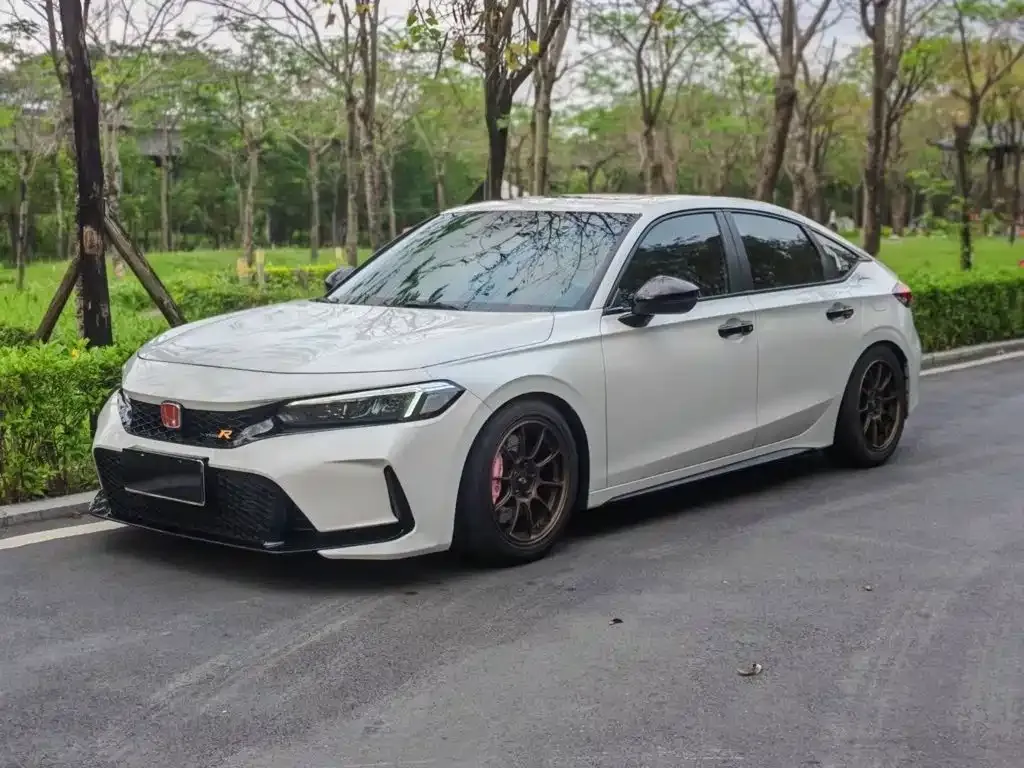 Honda Civic — фото 1