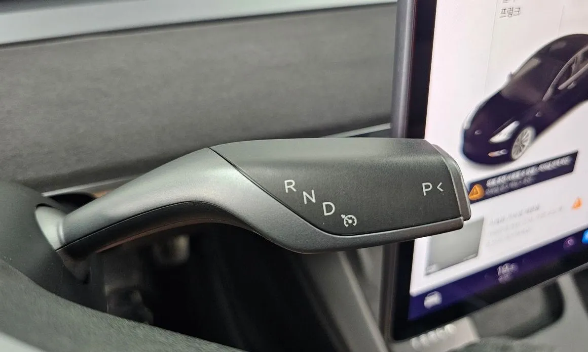 Tesla Model 3 — фото 6